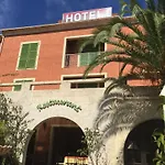 Hotel Castellu Rossu 3*