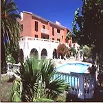 Castellu Rossu Hotel 3*