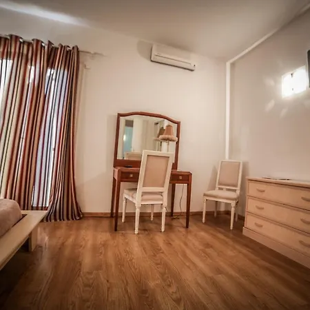 Hotel Castellu Rossu Lucciana (Corsica)