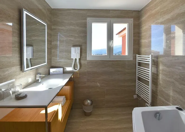 Castellu Rossu 3* Lucciana (Corsica)