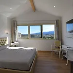 Hotel Castellu Rossu