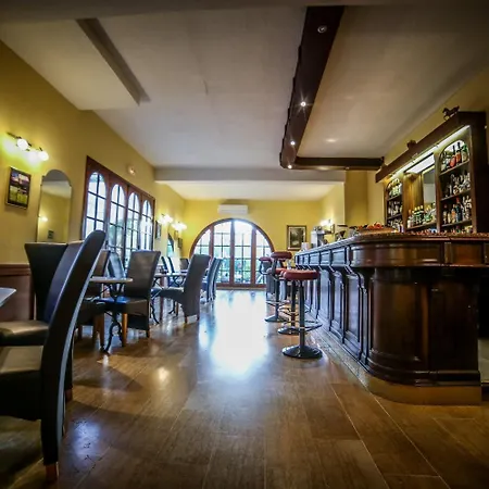 Castellu Rossu Hotel