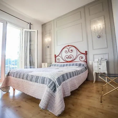 Ξενοδοχείο Castellu Rossu 3*