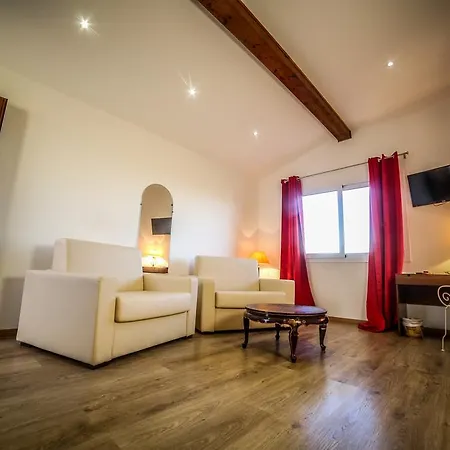 Ξενοδοχείο Castellu Rossu 3*