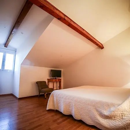 Hotel Castellu Rossu