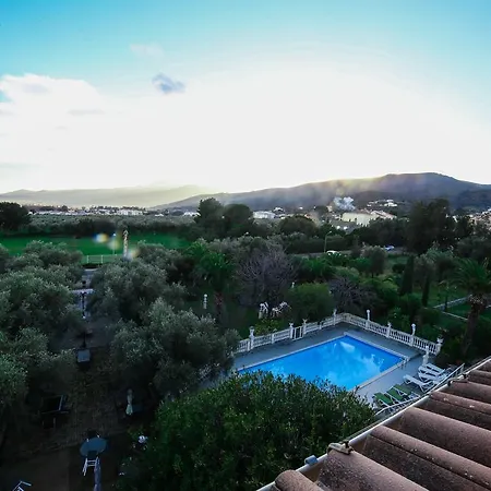 Ξενοδοχείο Castellu Rossu 3*