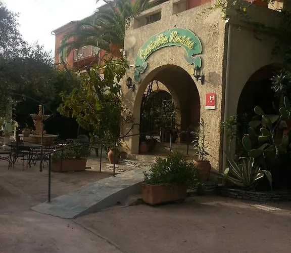 Hotel Castellu Rossu